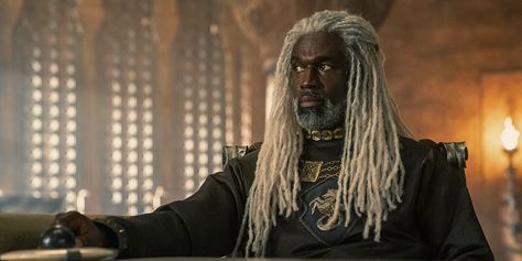 House of the Dragon star Steve Toussaint, who plays Lord Corlys Velaryon, admits he was "gutted" by showrunner Miguel Sapochnik's surprise exit. Corlys Velaryon, Walburga Black, Dragon Quotes, Game Of Thrones Prequel, Sea Snake, Hand Of The King, Dragon Star, Olivia Cooke, Lena Headey