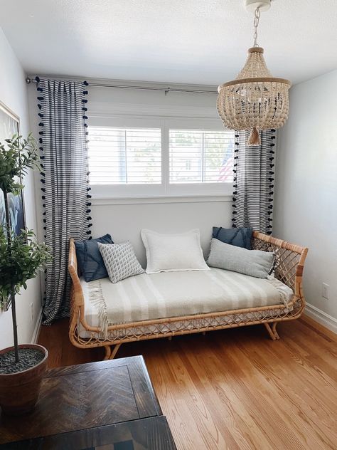 Rattan Daybed in Our Guest Room - The Inspired Room Daybed Guest Room, Daybed Bedroom, Wicker Daybed, Daybed Room, Small Guest Room, Rattan Daybed, First Day Of Fall, Daybed Sofa, Banquette