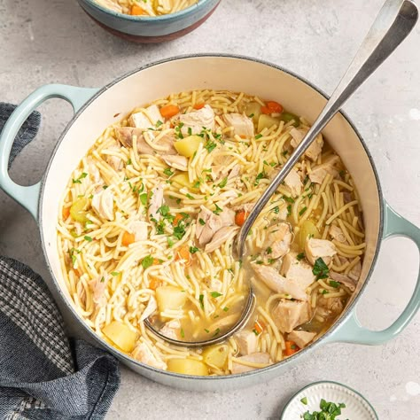 Spanish Chicken Soup, Cream Chicken Soup, Spanish Chicken And Rice, Fideo Recipe, Spanish Soup, Creamy Chicken Noodle, Poached Chicken Breast, Sugar Spun Run, Creamy Chicken Noodle Soup