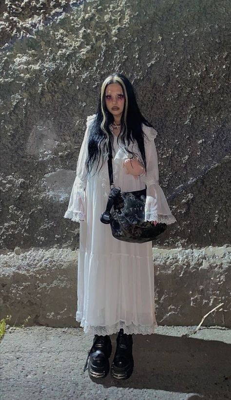 Fairy Goth Outfit, Twyla Boogeyman, White Goth, Aesthetic Outfit Ideas, Layered Fashion, Swaggy Outfits, Goth Outfits, Alternative Outfits, Edgy Outfits