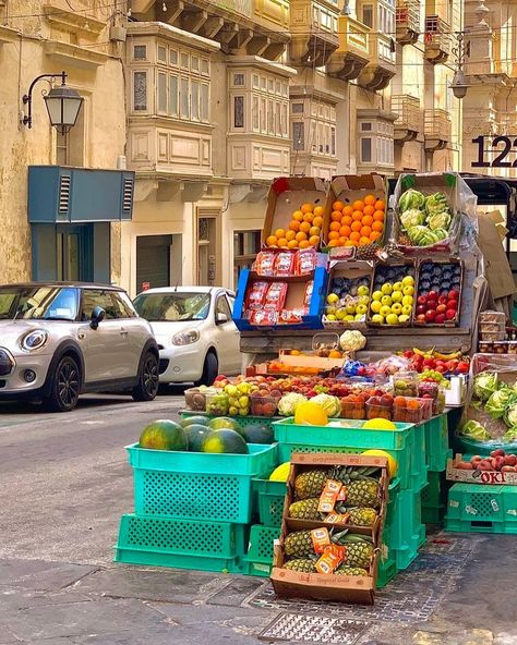 Valleta camera roll 🤌🏼 Malta Italy, Valetta Malta, Malta Holiday, Malta Food, Malta Beaches, Malta Valletta, Stone Buildings, Valletta Malta, Malta Travel