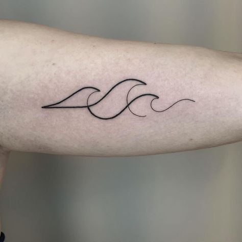 Sine Wave Tattoo, Single Line Wave Tattoo, Surf Tattoos For Women, Iliad Tattoo, Surf Tattoos, Bear Claw Tattoo, Ocean Wave Tattoo, Simple Wave Tattoo, Bali Tattoo