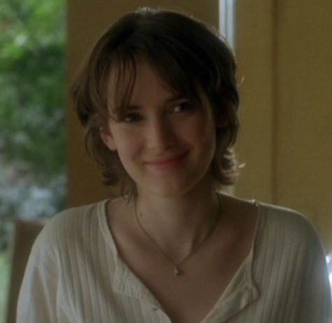 Really Short Hair, Hair Inspiration Short, Winona Ryder, Hair Reference, Short Hair Haircuts, Cut My Hair, Dream Hair, Aesthetic Hair, Hairstyles Haircuts