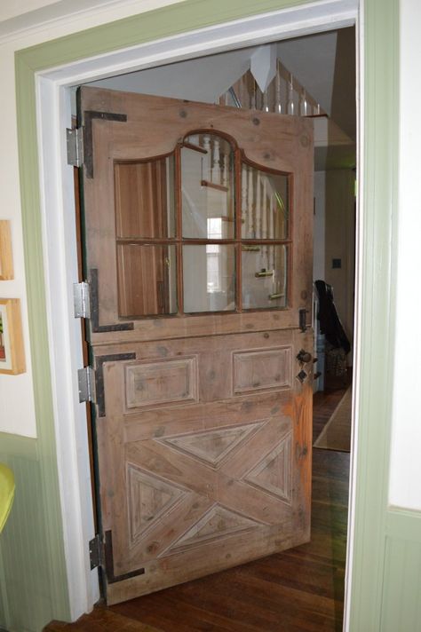 Pass That Dutch... Door - A Farmhouse Reborn White Oak Front Doors, Dutch Door Interior, Interior Dutch Door, Dutch Doors Exterior, Traditional Entry, Dutch Doors, Oak Front Door, Doors Exterior, Farmhouse Doors