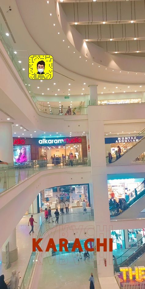 Karachi Snaps, Snapchat Pics, Shopping Pictures, Funny Snaps, Boy Pic, Snapchat Picture, Lahore Pakistan