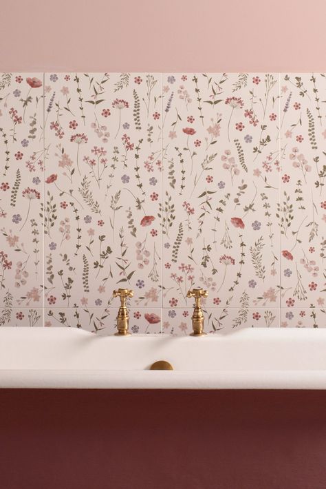 Floral Tile Bathroom, Russian House, Tiles Ideas, Tiles For Bathroom, Floral Bathroom, Gorgeous Tile, Flower Tile, Perfect Paint Color, Floral Tiles