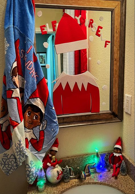 Elf Selfie, Elf Ideas Easy, Elf Yourself, Awesome Elf On The Shelf Ideas, Elf Activities, Xmas Elf, Christmas Gift Wrapping Paper, Elf Antics, Selfie Mirror