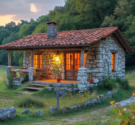 Diy Stone Cottage, Stone Tiny House, Tiny House Stone Cottage, Stone House In Forest, Tiny Stone Cottage, Small Stone House Mediterranean, Small Stone House, Small Stone Cottage, Tiny House Rentals