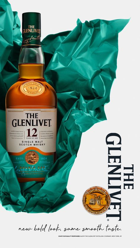 The Glenlivet, Social Media Specialist, Pretty Alcoholic Drinks, Digital Advertising Design, 광고 디자인, Digital Marketing Seo, Green Glass Bottles, Alcohol Bottles, Food Poster Design