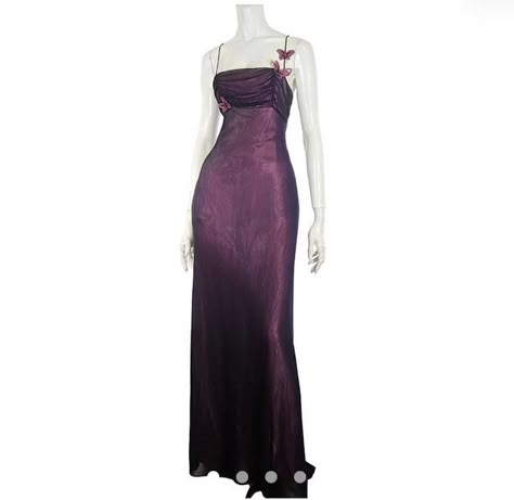 Dark Purple Silk Dresses, Long Dark Purple Prom Dress, Prom Dresses Deep Purple, Dark Purple Glitter Dress, Dark Purple Vintage Dress, Vintage Prom Dresses 90s Purple, Purple Dress Formal Classy Long, Purple Dress Aesthetic Vintage, 90s Purple Prom Dress