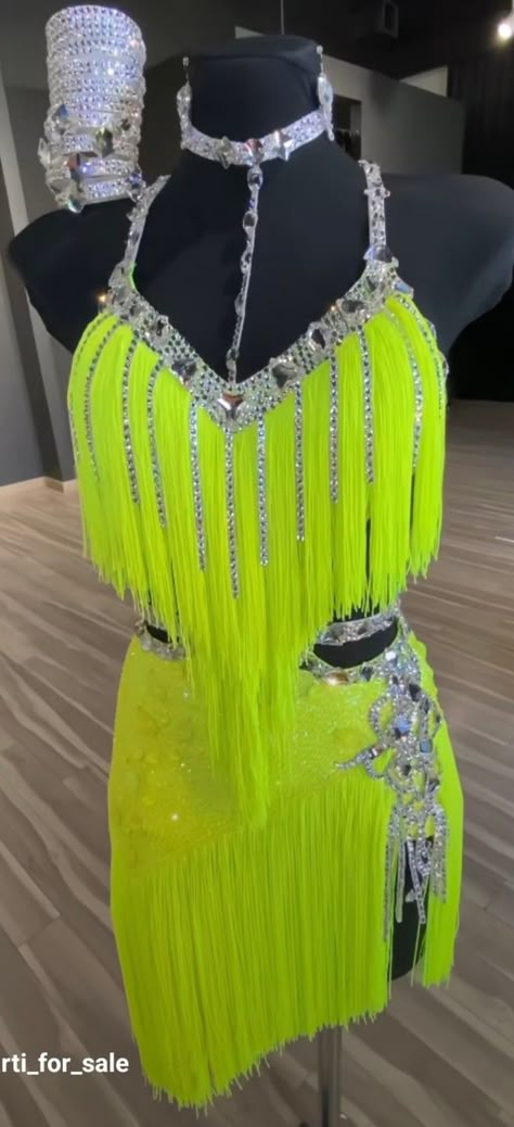 Salsa Ideas, Latin Dresses, Latin Dance Costume, Latin Dress, Ballroom Dress, Fantasy Costumes, Dresses Cocktail, Dance Dress, Latin Dance