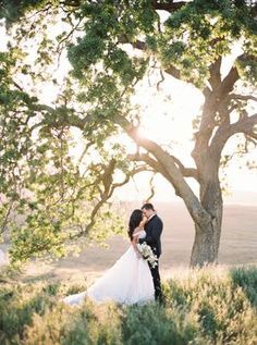 Wedding Photography List, Photography List, Jose Villa, Utah Bride, Wedding Picture Poses, Wedding Photography Styles, Kestrel, Wedding Photos Poses, Shooting Photo