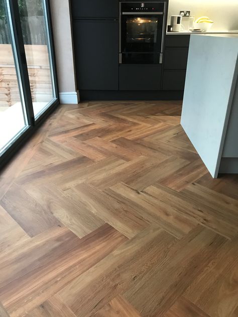 Herringbone Lvt Floor Kitchen, Karndean Herringbone Flooring, Lvt Herringbone Flooring, Herringbone Lvt Floor, Karndean Herringbone, Karndean Flooring Kitchen, Lvt Flooring Kitchen, Herringbone Floor Kitchen, Oak Lvt Flooring