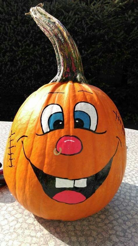 Painted Pumpkin Faces, Pumpkin Faces Ideas, Happy Pumpkin Faces, Funny Pumpkin Faces, Halloween Pumpkin Crafts, Creative Pumpkin Painting, Fall Pumpkin Crafts, Halloween Craft Projects, Halloween Wood Crafts