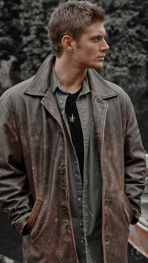 Dean Winchester Hot Wallpaper, Supernatural Dean Wallpaper, Dean And Sam Winchester Wallpaper, Sam And Dean Winchester Wallpapers, Dean Winchester Aesthetic Wallpaper, Jensen Ackles Aesthetic, Sam Winchester Wallpaper, Dean Winchester Tumblr, Dean Winchester Outfit