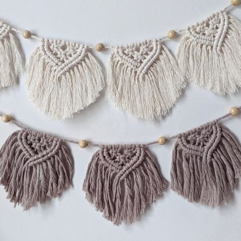 Cotton, fluffy, bunting, cream, pearl Macrame Garland Pattern, Macrame Garland Tutorial, Macrame Small Projects, Decorate A Fireplace, Boho Bunting, Macrame Bunting, Macrame Banner, Macrame Garland, Decorative Knots