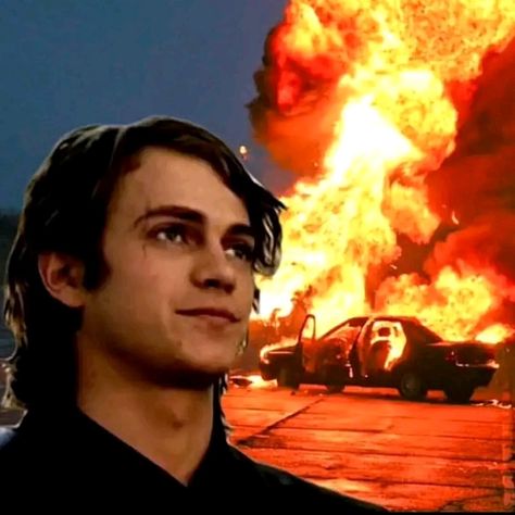 Anakin Skywalker Pfps, Aaron Warner Fancast, Anakin Skywalker Funny, Anakin Funny, Anakin Pfp, Anakin Meme, Hayden Christensen Anakin, Pat Bateman, Anakin Skywalker Icon