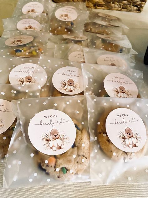 Can Bearly Wait Dessert Table, We Can Bearly Wait Dessert Table, Baby Shower Packing Ideas, Bear Dessert Table, Baby Shower Snack Table, Baby Shower Treat Table, Baby Shower Sweets Table, Cookies For Baby Shower, Baby Shower Recuerdos