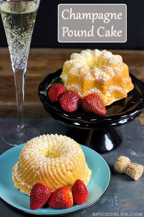 New Years Eve Dessert, Diy Easy Recipes, Pound Cake Recipe, Making Homemade Pizza, Festive Desserts, Bundt Cakes Recipes, Pound Cake Recipes, How Sweet Eats, Pound Cake