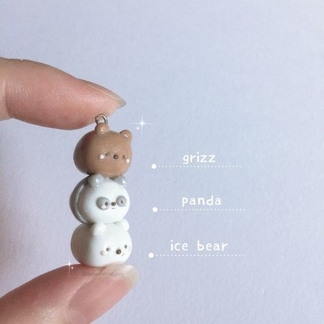 𝚑𝚊𝚗𝚍𝚖𝚊𝚍𝚎 𝚌𝚕𝚊𝚢 𝚌𝚑𝚊𝚛𝚖 ¨̮ on Instagram: “we bare bears stack 🐻🐼✨ . . . . . #polymerclaycharms #polymerclay #clay #claycharms #craft #cute #kawaii #small #tiny #mini #miniature…” Aesthetic Panda, Nomad Sculpt, Foodie Aesthetic, Easy Clay Sculptures, Clay Bear, Polymer Clay Kawaii, Clay Keychain, Polymer Clay Figures, Clay Diy Projects