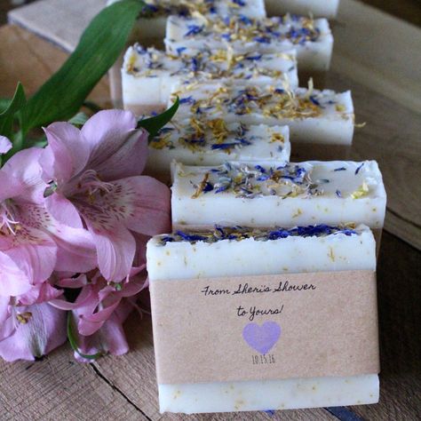 Shower Favors Baby, Soap Wedding Favors, Personalized Baby Shower Favors, Rustic Shower, Favors Baby Shower, Wedding Shower Favors, Mini Soaps, Shower Soap, Wedding Favors Cheap