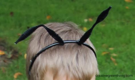 Bee antenna Bee Antenna, Bumble Bee Costume, Bee Birthday Party, Bee Costume, Black Bee, Costume Tutorial, Sewing Bee, Bee Birthday, Chenille Stems