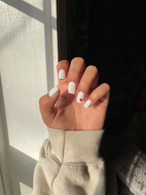 White Nail With Heart, White Nails With Heart, White Shellac Nails, Gel Nails White, White Shellac, Teen Nails, Aqua Nails, Subtle Nails, Simple Gel Nails