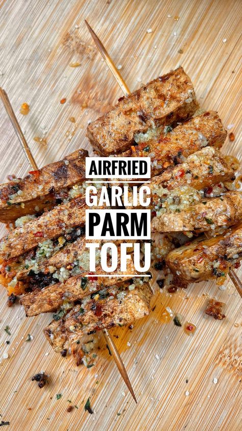 Airfried Garlic Parm Tofu Skewers Recipe https://resepmamiku.com/en/airfried-garlic-parm-tofu-skewers-whenmeateatsveg Tofu Parmesan, Tofu Skewers, Tofu Recipes Garlic, Lemon Garlic Tofu, Crispy Soy Garlic Tofu, Pan Fried Garlic Tofu, Deep Fried Appetizers, Marinated Tofu, Skewer Recipes