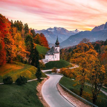 Old Country Churches, Church Pictures, Buku Harry Potter, Beautiful Roads, Country Church, Autumn Scenery, Fall Travel, Fall Pictures, Beautiful Places To Travel