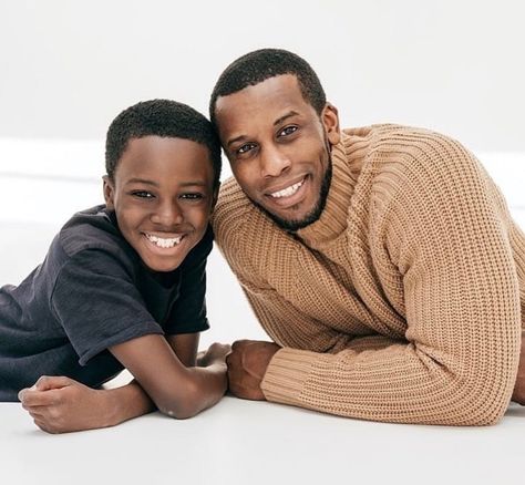 Black Father And Son Photoshoot, Father Son Poses Older, Dad And Son Photoshoot, Big Brother Photoshoot, Father Son Photoshoot, Father And Son Photoshoot, Graduation Photography Ideas, Father Son Pictures, Black Fatherhood