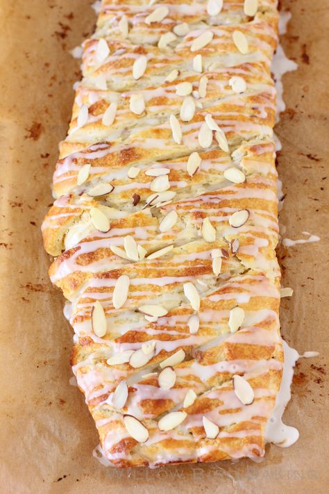 Pastry Braid, Almond Paste Recipes, Almond Desserts, Lessons In Life, Almond Pastry, Breakfast Sweets, Almond Paste, Life Kitchen, Breakfast Pastries