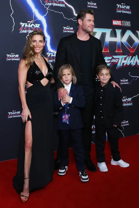 How Many Kids Does Chris Hemsworth Have? Chris Hemsworth And Family, Chris Hemsworth Elsa Pataky, Chris Hemsworth Wedding, Chris Hemsworth Kids, Chris Hemsworth And Elsa Pataky, Luke Hemsworth, Family Icon, Marvel Bunch, Hemsworth Brothers