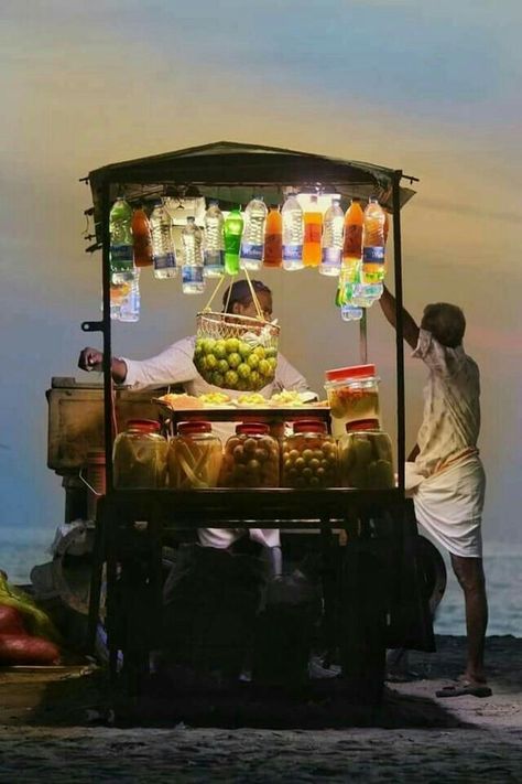 Kerala Photography, Desi Street Food, India Street, Amazing India, Hd Background Download, Kerala Food, God's Own Country, Village Photography, India Culture