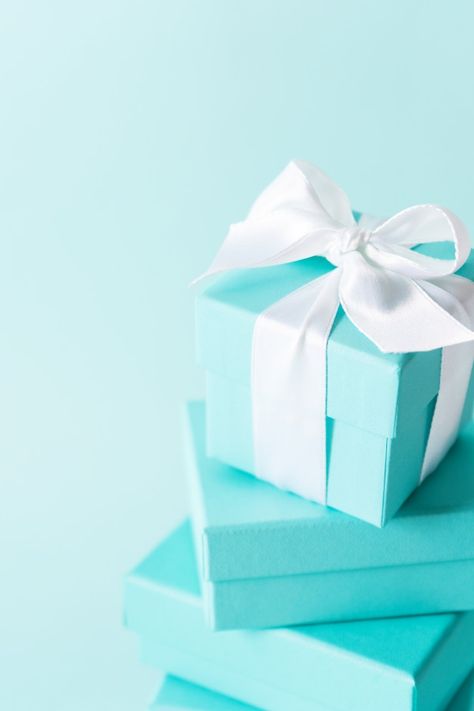 Tiffany Blue Wallpapers, Aesthetic Azul, Time Background, Whats Wallpaper, Tiffany Blue Color, Gifts Boxes, Tiffany Blue Box, Tiffany Box, Tiffany Art