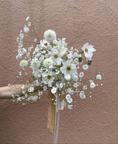 Katie White, Bridesmaid Bouquet White, Daisy Wedding, Daisy Bouquet, 17k Followers, Instagram Direct, Bridal Bouquet Flowers, Wildflower Bouquet, Wedding Flower Inspiration