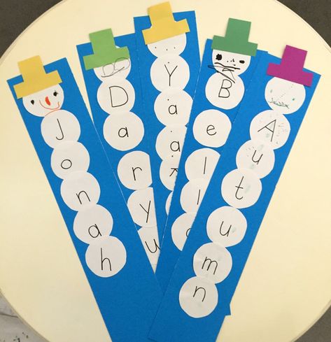 Christmas Name Activities Preschool, Snow Crafts Preschool, Snowman Name Craft, Snowman Activities, Christmas Learning Activities, Name Activities Preschool, Winter Classroom Activities, Name Christmas Tree, Tree Name