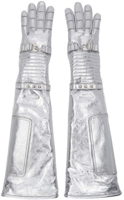 Calvin Klein 205W39NYC Silver Long Space Gloves#affiliatelink Silver Gloves, Silver Outfits, Calvin Klein 205w39nyc, Stage Outfits, Luxury Streetwear, Clothing Accessories, Calvin Klein, Gloves, Fashion Inspo