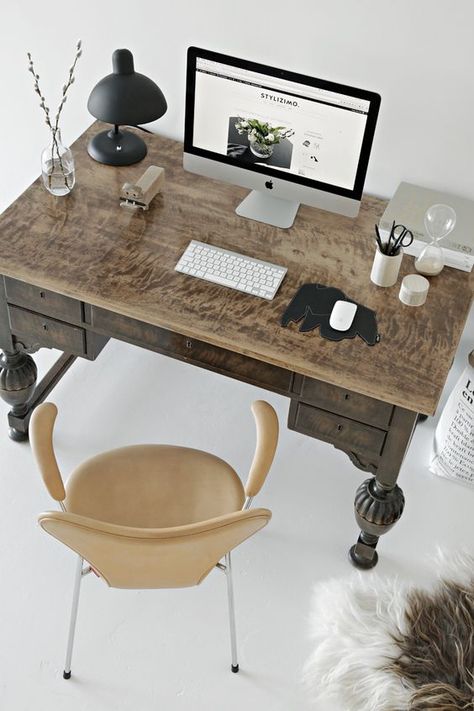 Office Inspiration Workspaces, Cool Home Office, Diy Office Decor, Pretty Office, Office Organization At Work, Home Office Inspiration, Dream Office, Workspace Inspiration, New Office