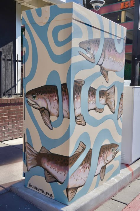 Artistic Wall Painting Ideas, Painted Door Mural, Bar Mural Ideas, Mcm Mural, Seaside Mural, Shop Mural Ideas, Fishing Mural, Mural Ideas Creative, Fish Wall Mural