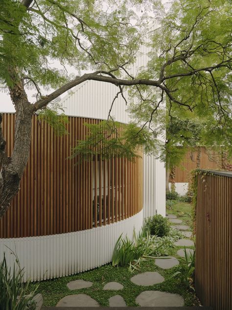 Dulux Natural White, Multigenerational Living, Shale Grey, Cladding Design, Architect House, Garden Fence, Maine House, Contemporary Architecture, The Locals