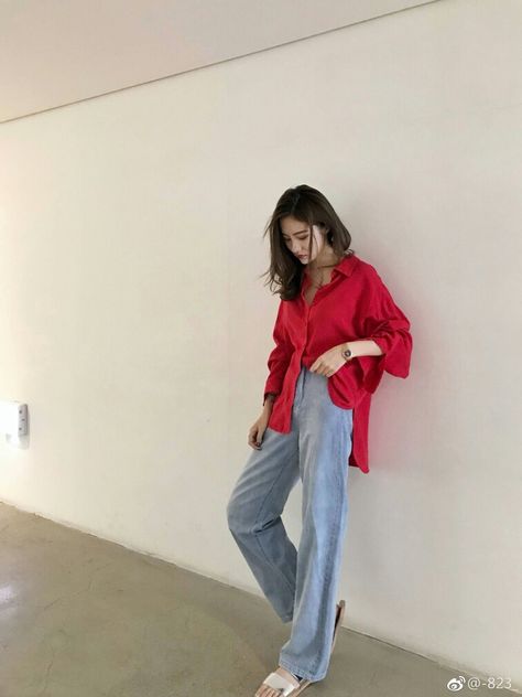 Outfit Baju Merah, Dressy Blouses, Korean Casual Outfits, Trendy Fashion Tops, Casual Day Outfits, Quick Outfits, Fashionista Clothes, Classy Casual Outfits, Stylish Dress Book