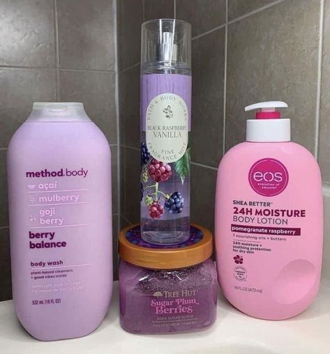 Bath And Body Care Products, Dry Skin Body Wash, Shower Care, Scent Combos, Shower Products, Natural Body Wash, Body Hygiene, Hygiene Care, Shower Skin Care