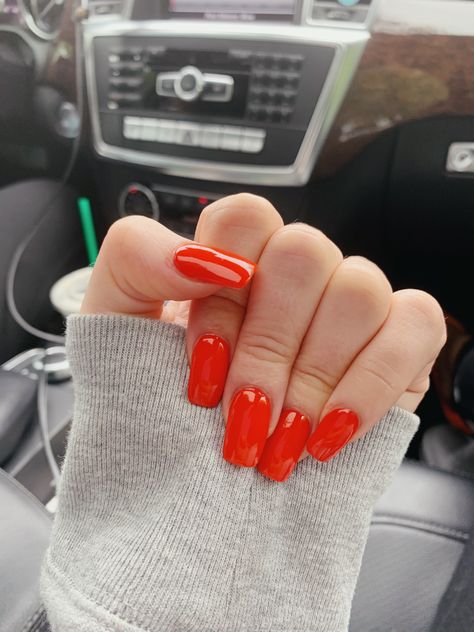 Dip Nails Orange, Orangey Red Nails, Mat Nails, Red Orange Nails, Matted Nails, Nails Orange, Dip Nails, Poppy Red, Dipped Nails