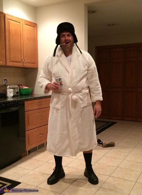 Hillbilly Halloween Costumes, Cousin Eddie Costume, Christmas Character Costumes, Christmas Costumes Diy, Funny Christmas Costumes, Christmas Movie Characters, 2015 Halloween Costumes, Movie Character Costumes, Vacation Movie