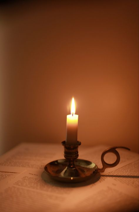 Candle Vintage Aesthetic, Paper And Quill Aesthetic, Vintage Candle Aesthetic, Amber Core Aesthetics, Wires Aesthetic, Candlelight Aesthetic, Amber Core, Dark Academia Desk, Vintage Cottagecore Aesthetic