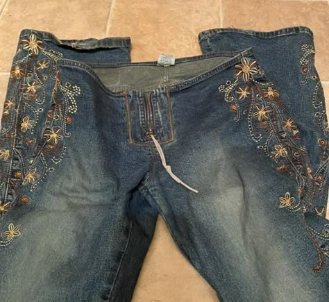 2000s Bedazzled Jeans, Whimsigoth Jeans Outfit, Bedazzled Pants, Embroidered Bootcut Jeans, Bedazzled Clothes, 2000s Embroidered Jeans, Embroidered Jeans Outfit, Jeans With Embroidery, 2000s Jeans