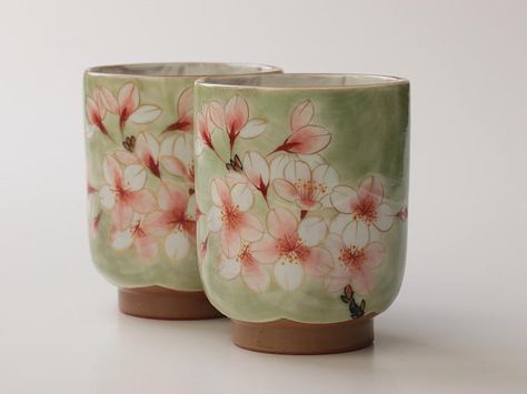 MIYAKO SAKURA - pair (handcrafted teacup) Silly Ceramics, Japanese Cup, Ceramic Cafe, Pretty Tea Cups, Sakura Flower, Pottery Crafts, Ceramics Projects, Clay Art Projects, Ceramics Ideas Pottery