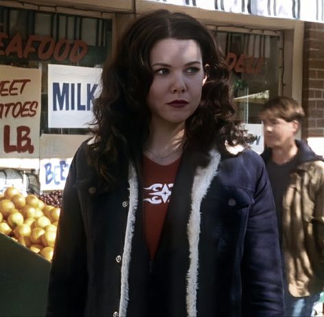 Apples Aesthetic, Lorelai Gilmore Aesthetic, Lorelai Gilmore Style, Gilmore Girls Lorelai, Gilmore Aesthetic, Gilmore Girls Fashion, Lorelei Gilmore, Gilmore Girls Outfits, Team Logan