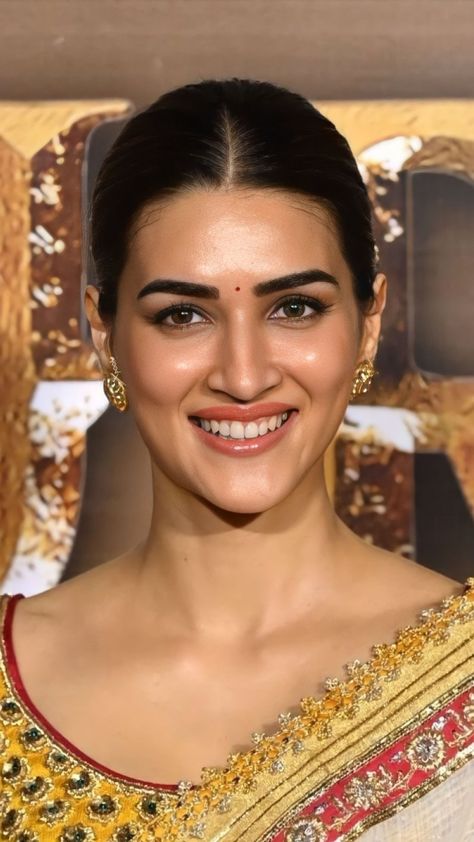 Kriti Senon, Kriti Sanan, Allu Arjun Hairstyle, Draw With Me, Commission Portrait, Kriti Sanon, Beauty Face Women, Beautiful Dresses Short, Kiara Advani