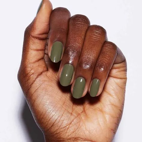 Olive green engagement nail inspiration Static Nails, Nail Paints, Long Lasting Nail Polish, October Nails, Dry Nails, Autumn Nails, Classy Nails, Nail It, French Tip Nails